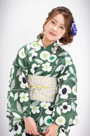 緑×白　深緑に可愛い丸花　レトロ浴衣7点セット
